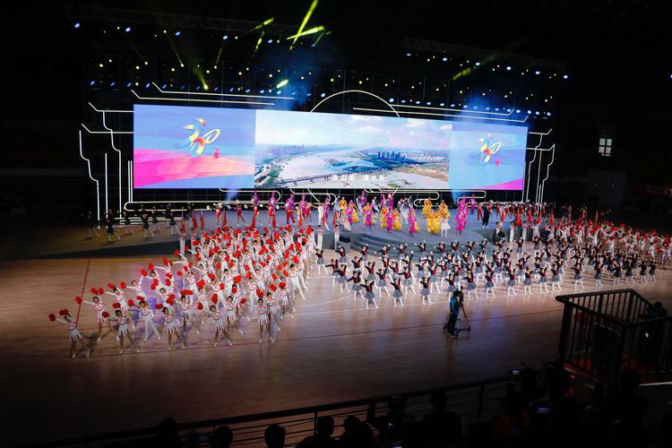 中国经济时报.